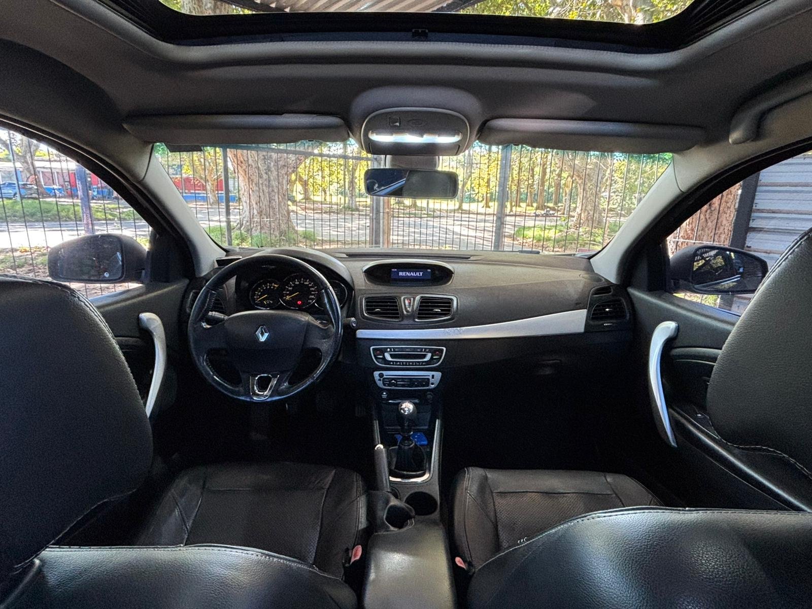 Renault Fluence foto 8