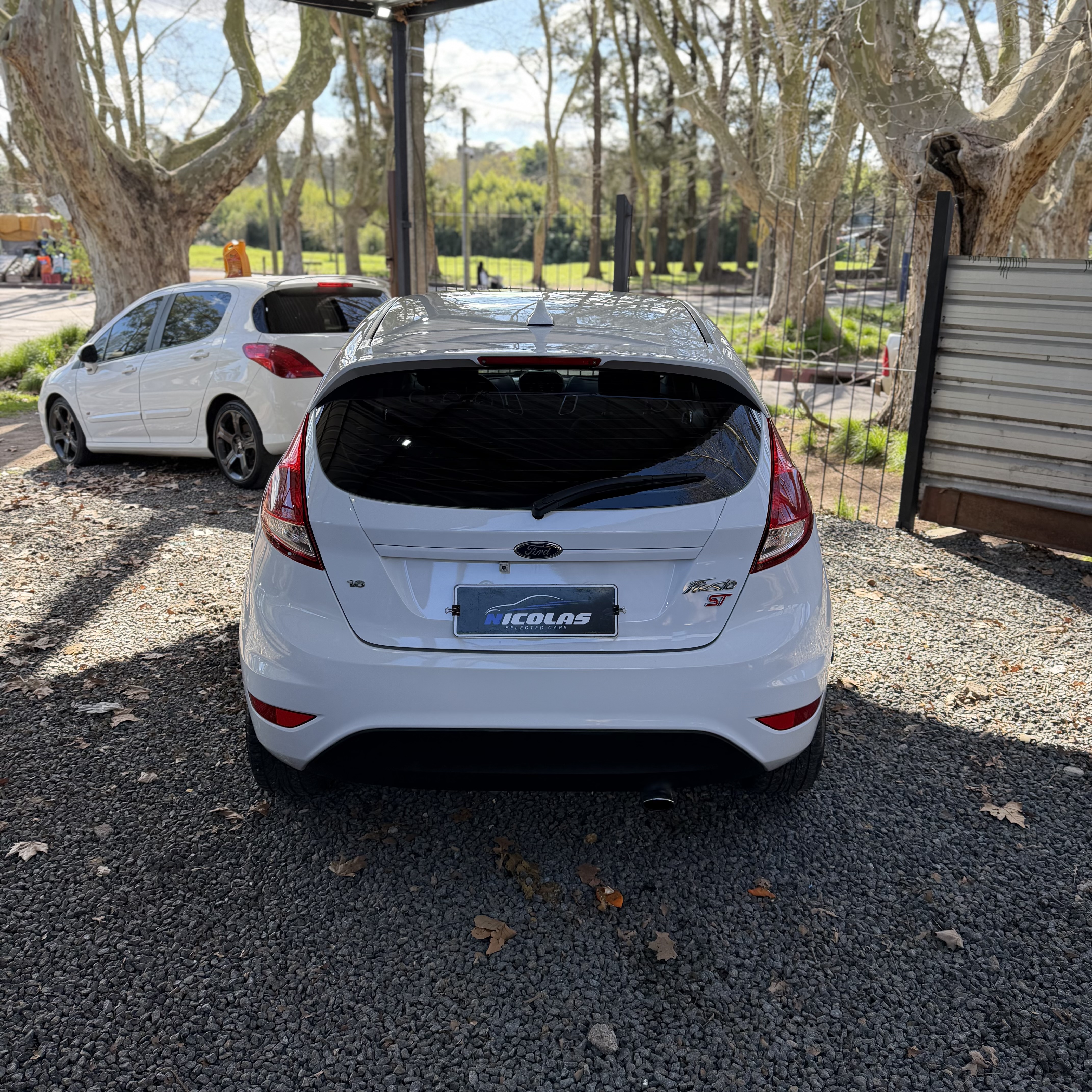Ford Fiesta foto 5