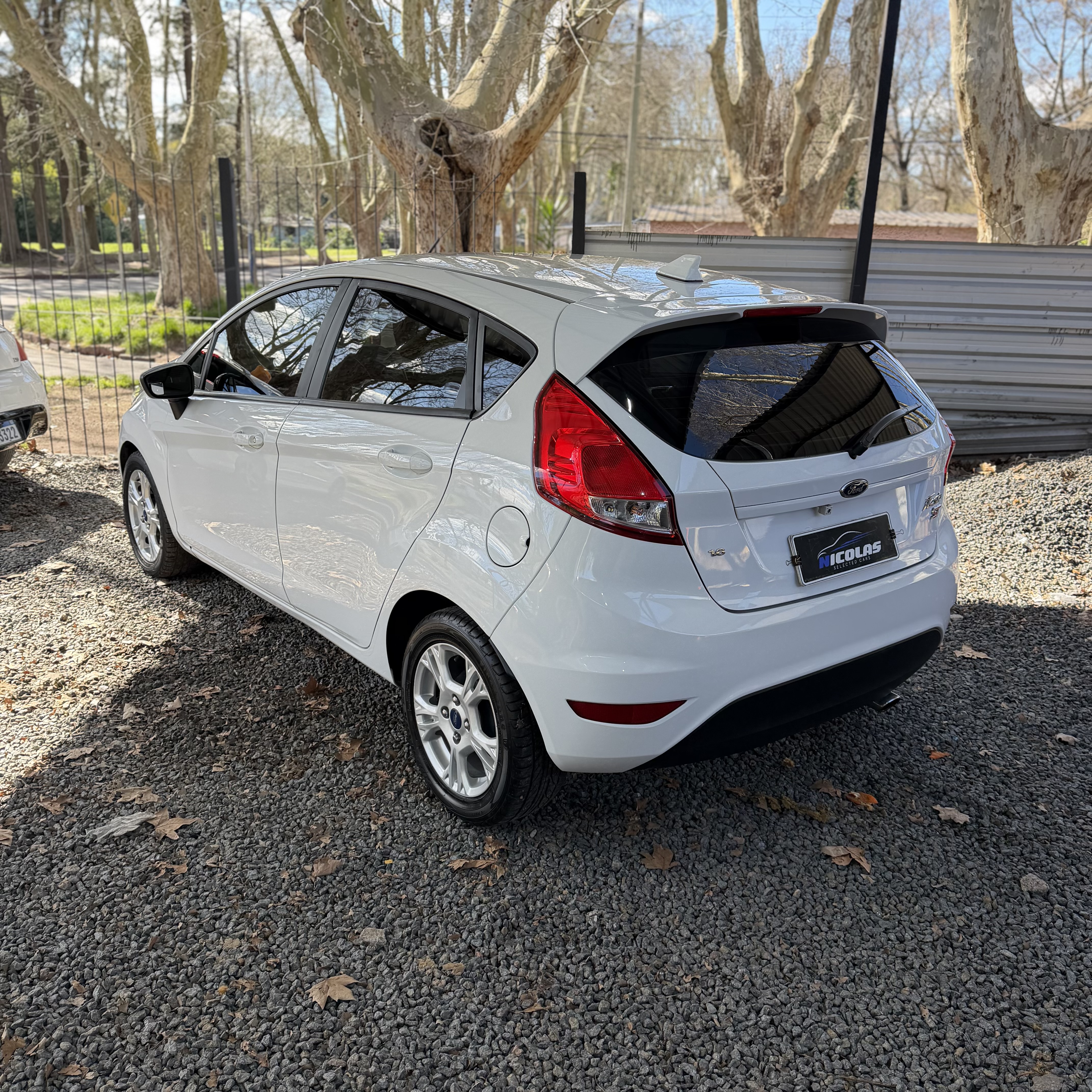 Ford Fiesta foto 6