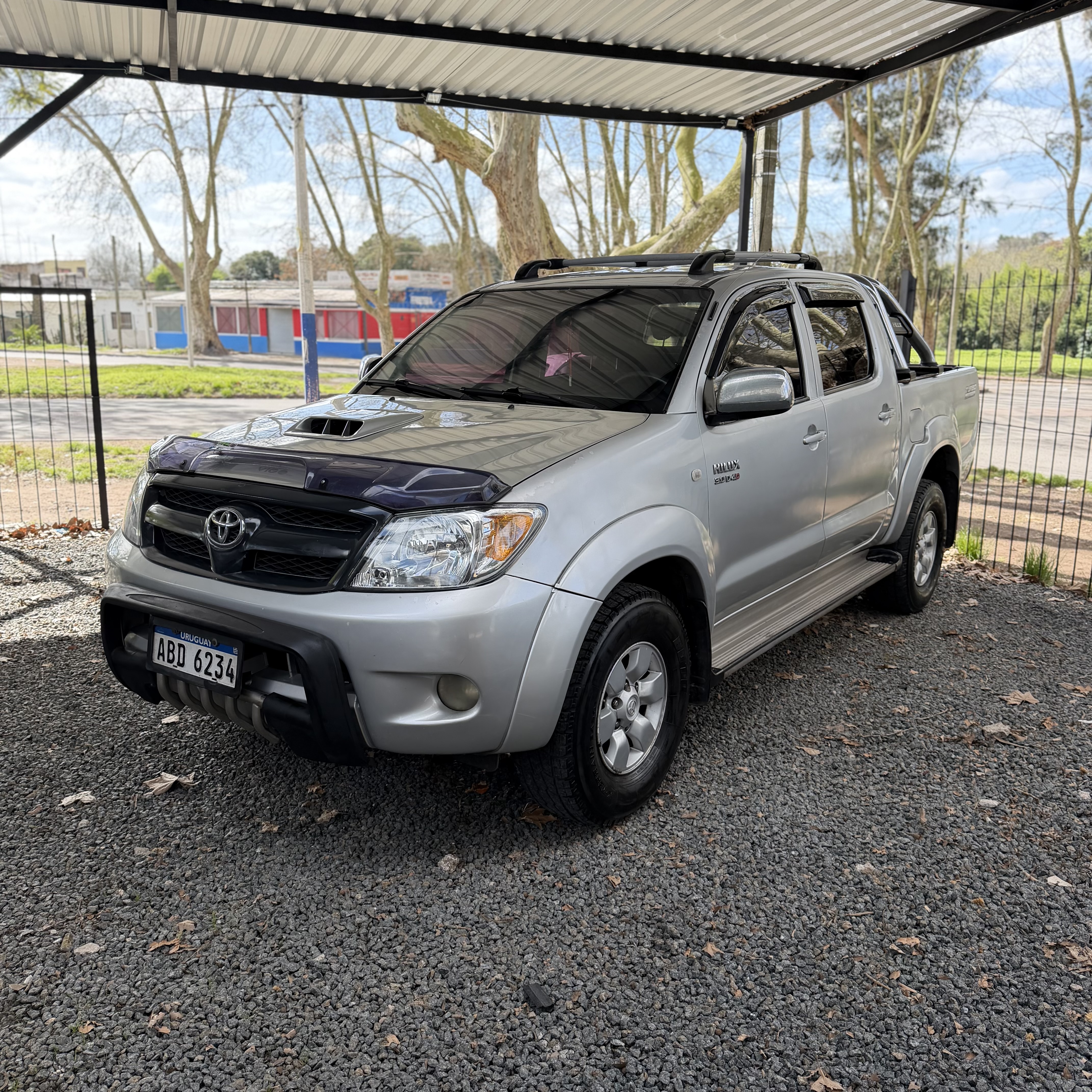 Toyota Hilux foto 1