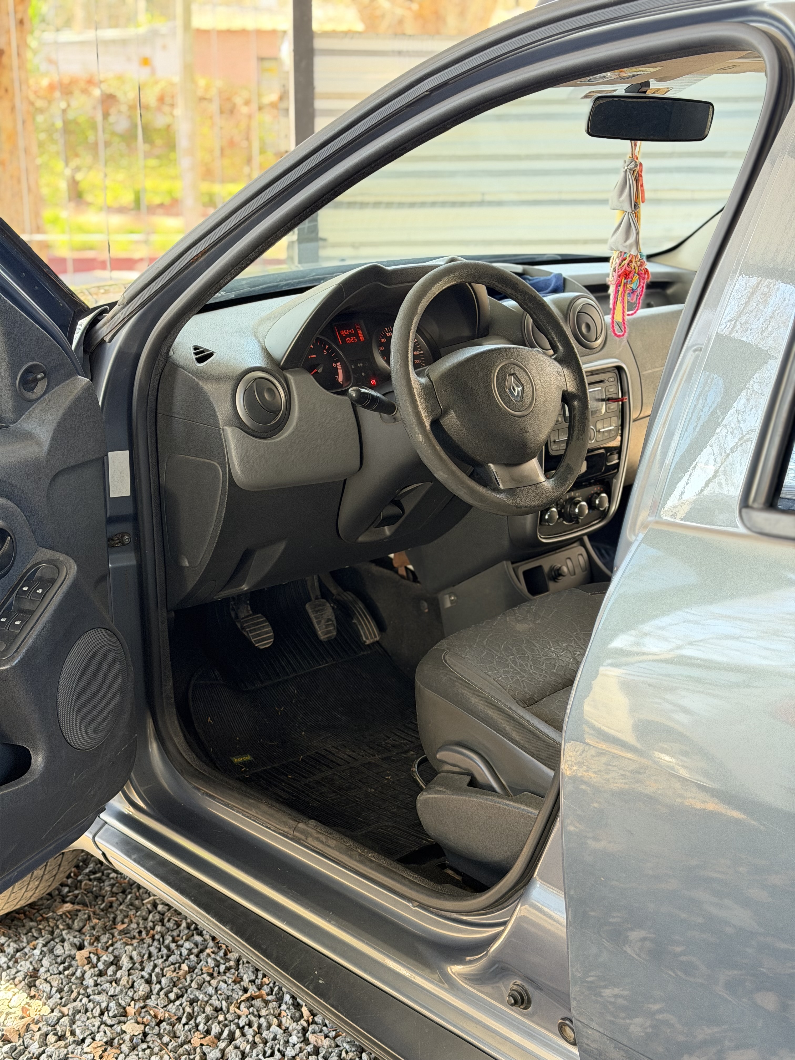 Renault Duster foto 8