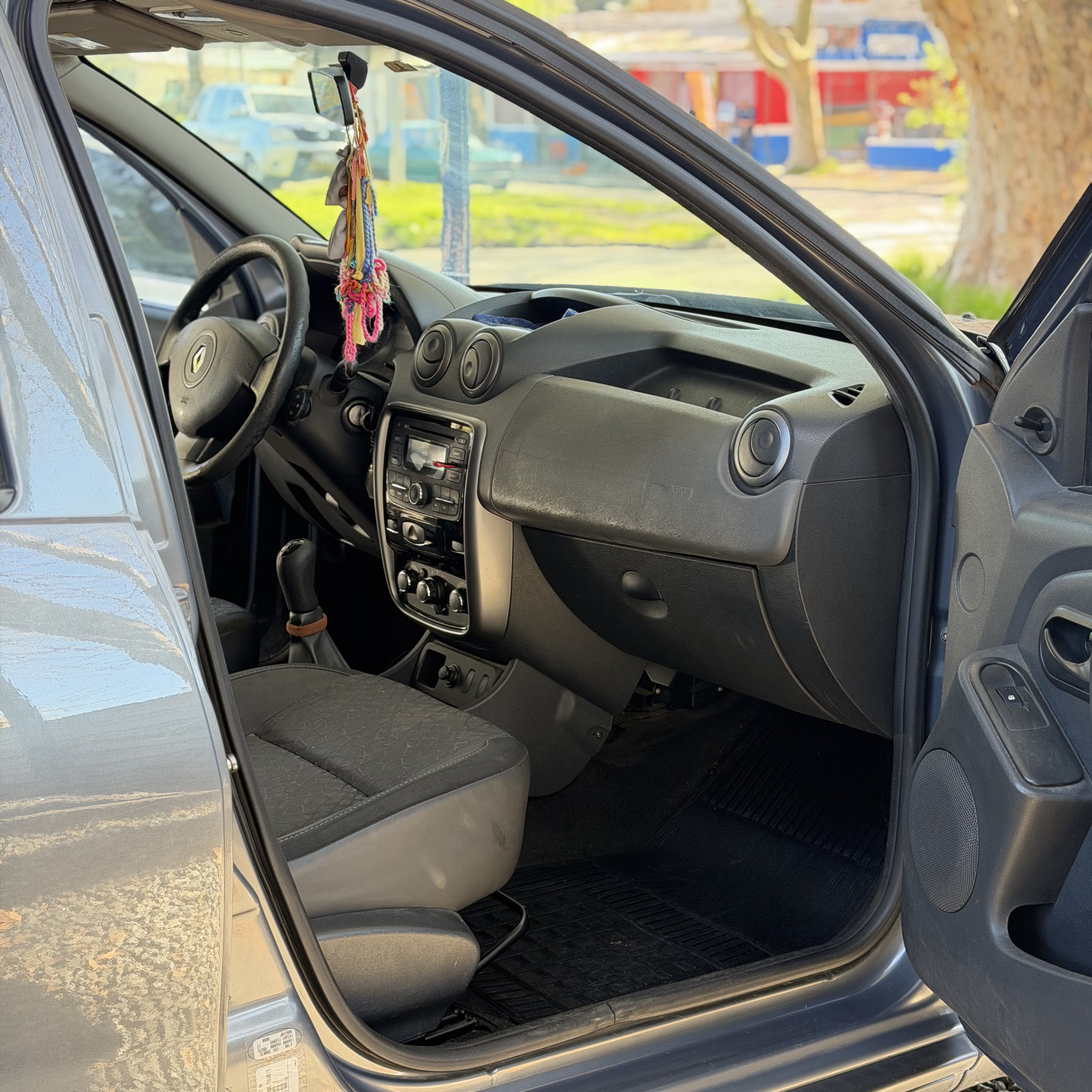 Renault Duster foto 9