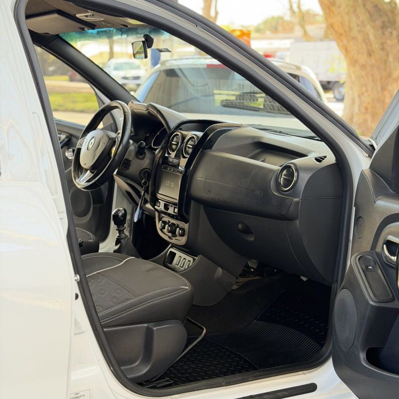 Renault Oroch foto 8