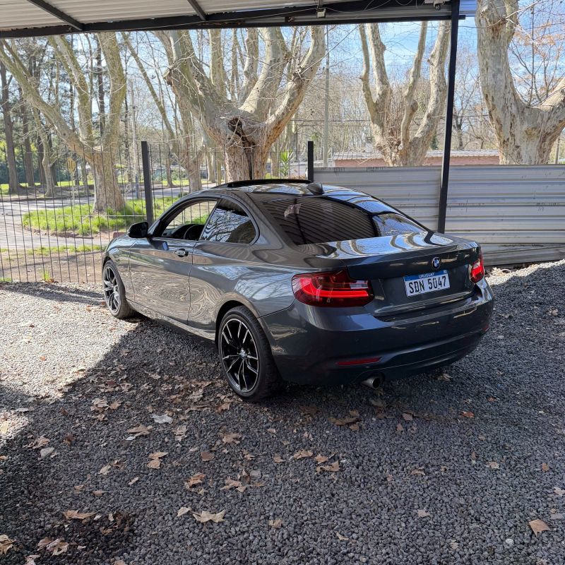 Bmw 220i foto 5