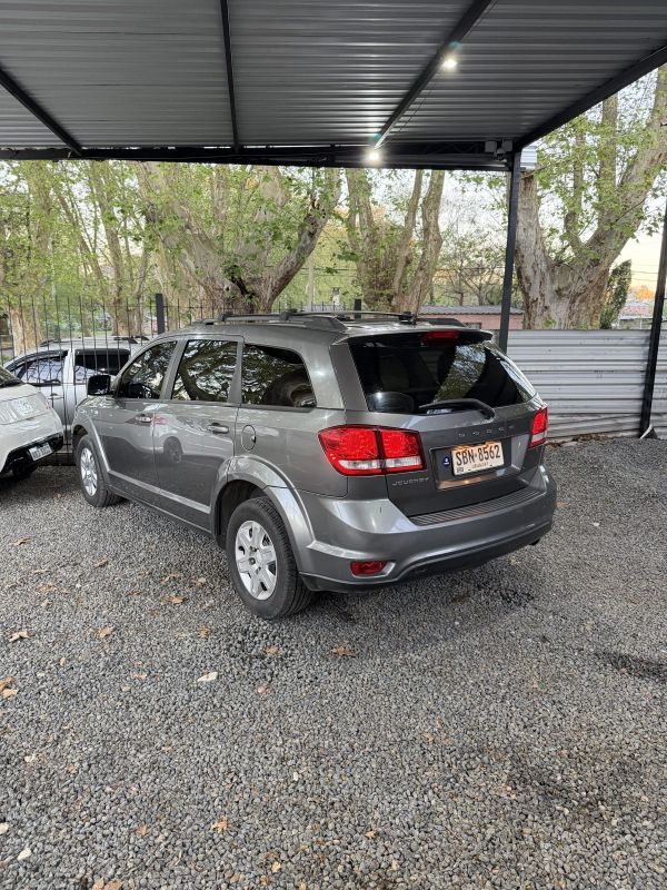 Dodge Journey foto 3