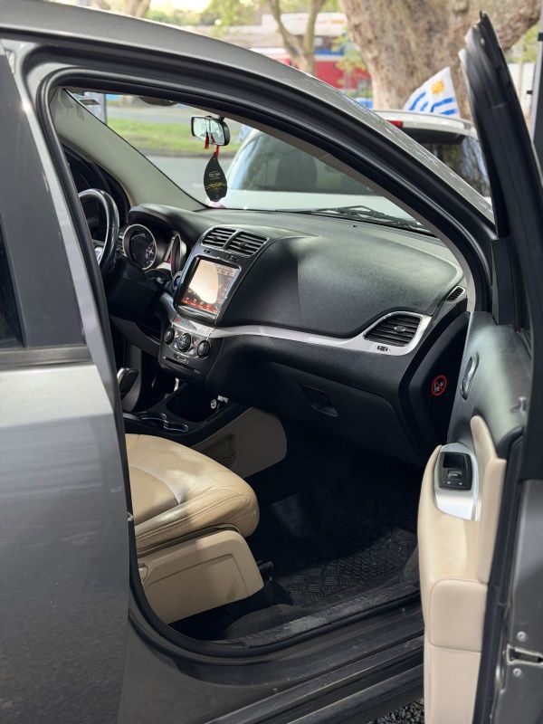 Dodge Journey foto 6