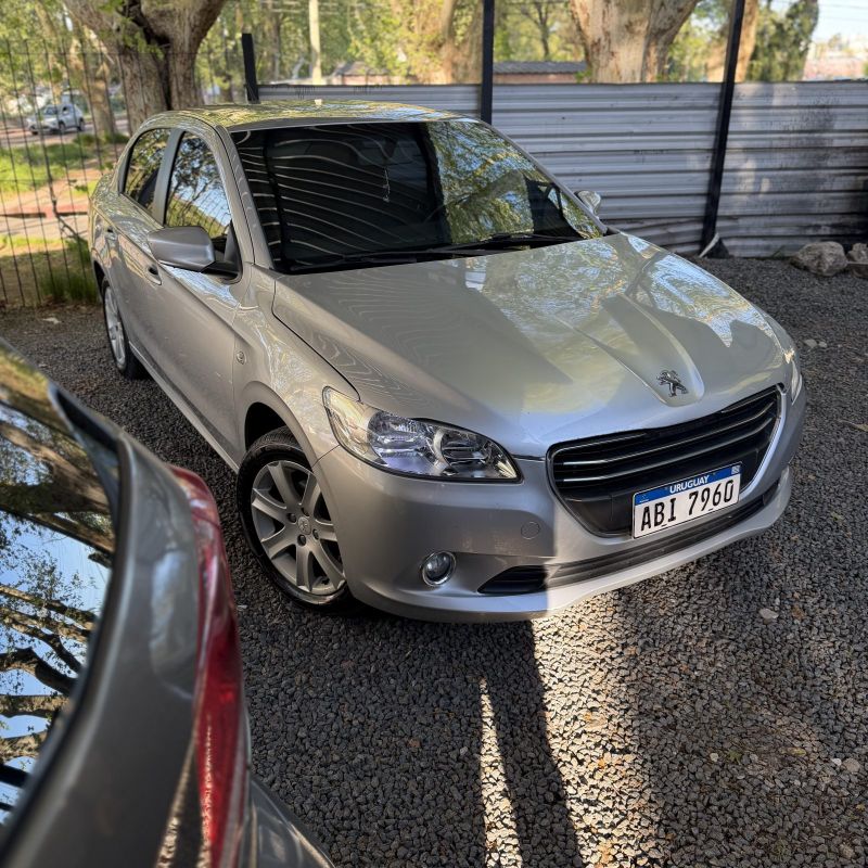 Peugeot 301 foto 2
