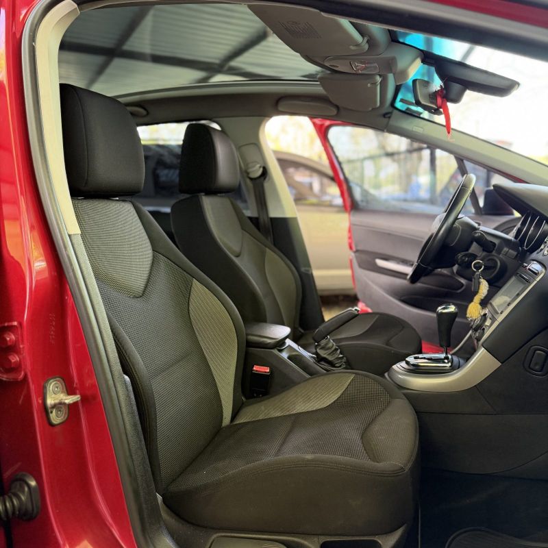 Peugeot 308 foto 8